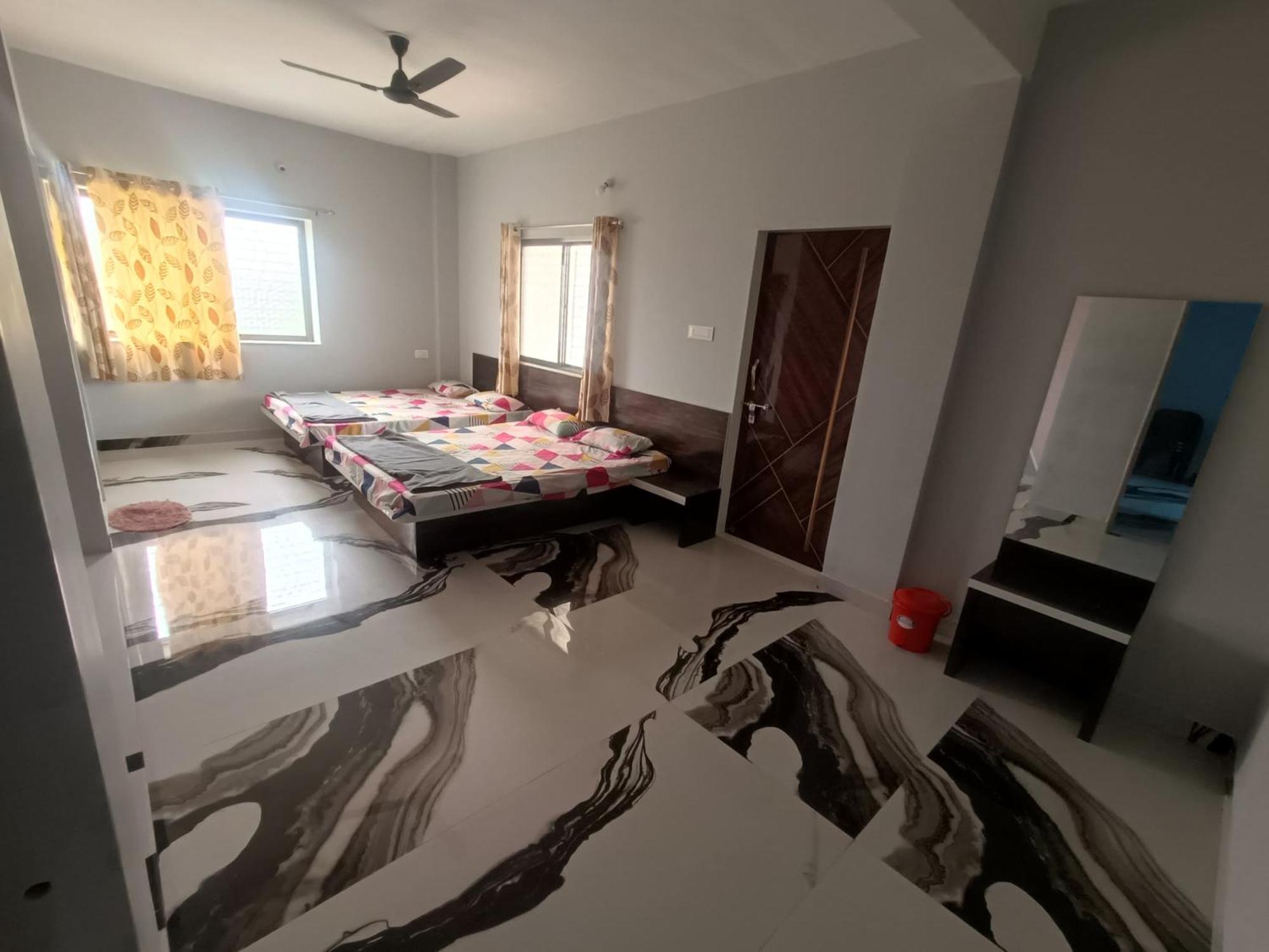 Matoshree Guesthouse Akalkot Exterior photo
